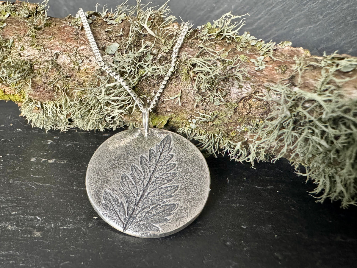 Cow Parsley Leaf Silver Pendant