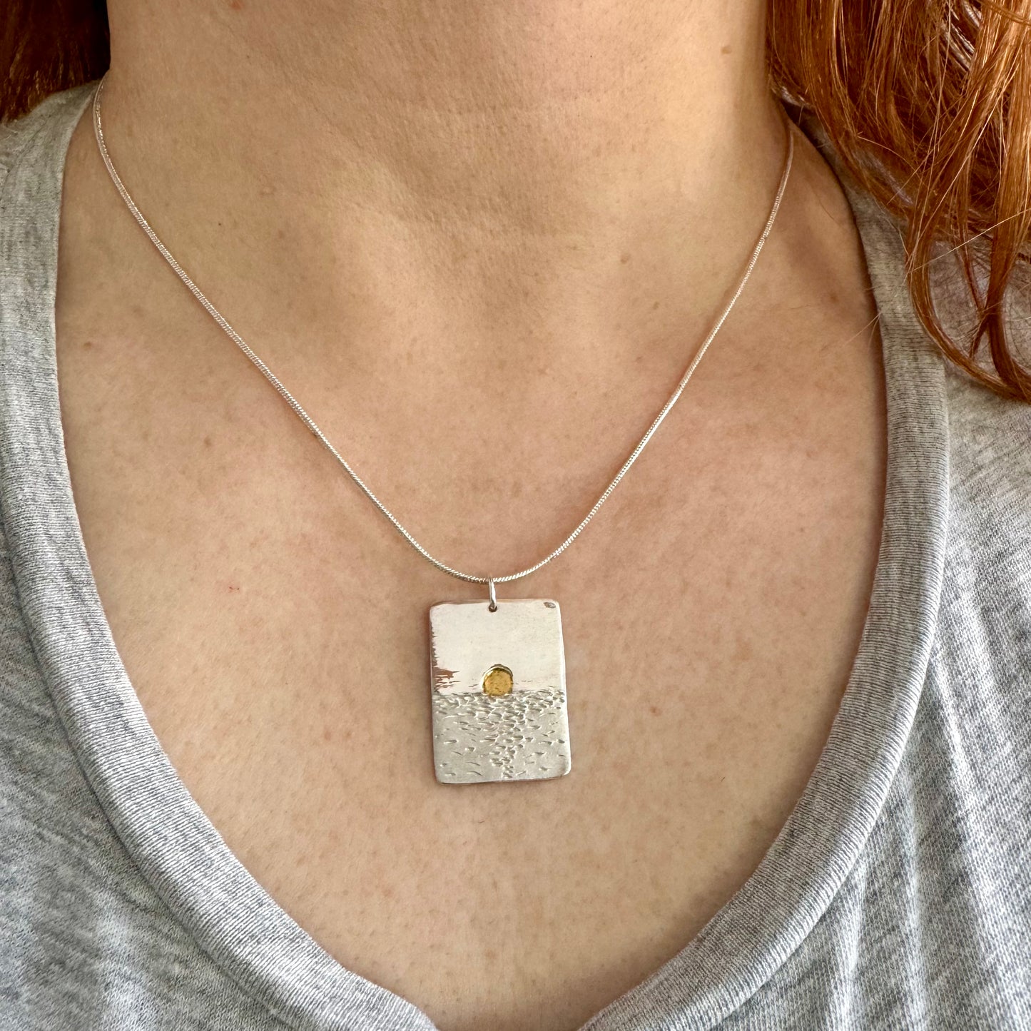 Sunset over the sea pendant - Gold & Silver