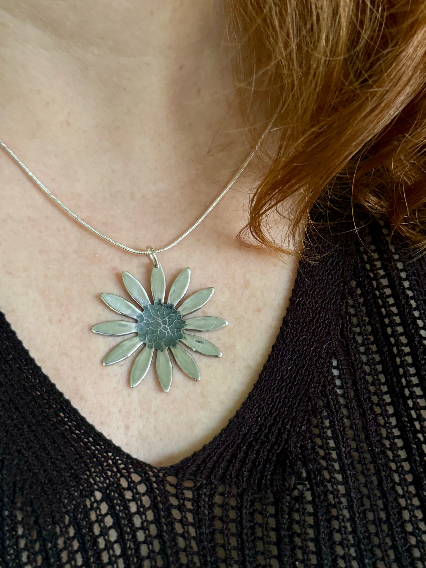Daisy flower sterling silver Pendant