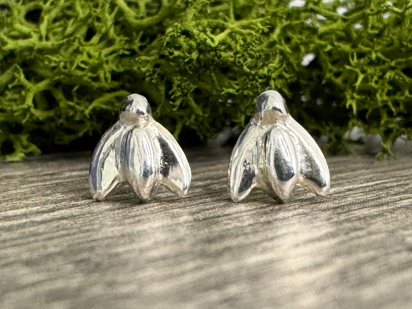 Snowdrop silver studs