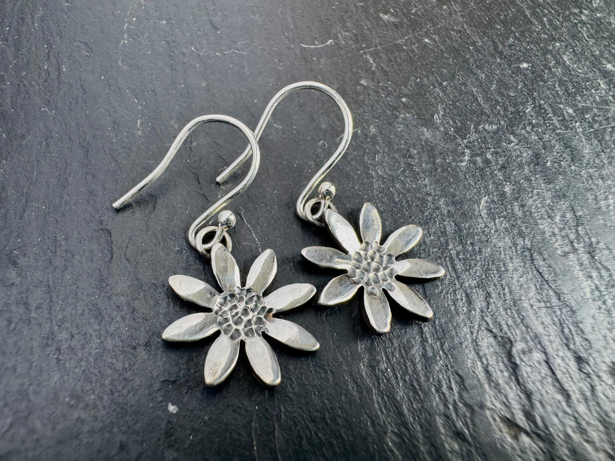 Silver Daisy Earrings