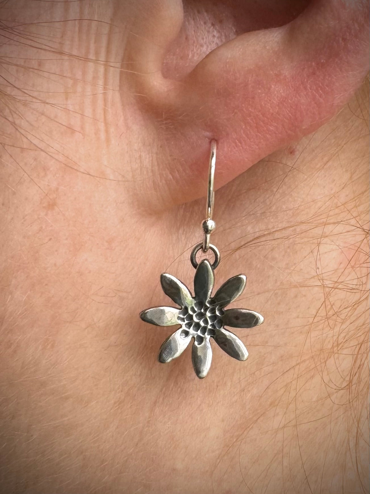 Silver Daisy Earrings