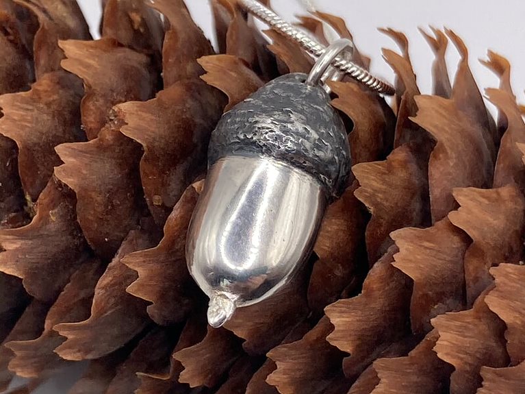 Handmade Silver Acorn pendant necklace