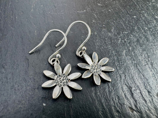 Silver Daisy Earrings
