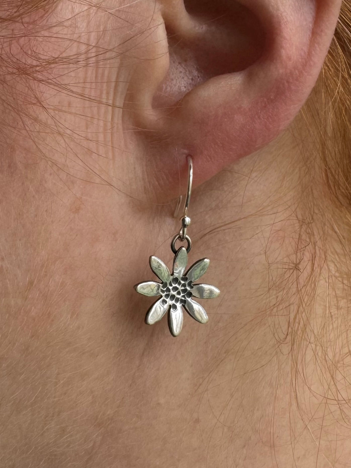 Silver Daisy Earrings